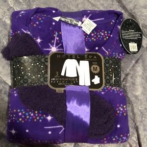 Polyester pajama set with fuzzy socks.